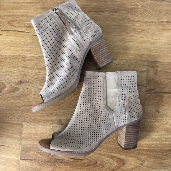 TOMS Majorca Peep Toe Boot - Picture 2 of 6